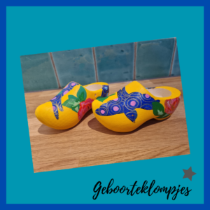 Geboorteklompjes bloemen